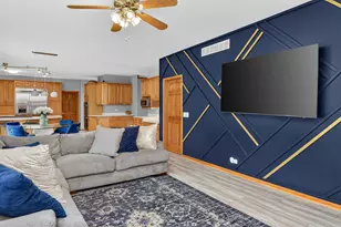 2121 Burnham Ct, Algonquin, IL 60102 - Photo 15