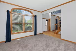 2121 Burnham Ct, Algonquin, IL 60102 - Photo 3