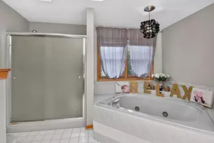2121 Burnham Ct, Algonquin, IL 60102 - Photo 23