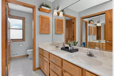 2121 Burnham Court, Algonquin, IL 60102 - Photo 27
