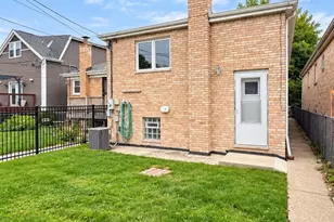 5203 W Carmen Ave, Chicago, IL 60630 - Photo 31
