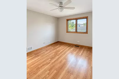 5203 W Carmen Avenue, Chicago, IL 60630 - Photo 17