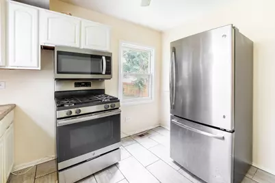 12416 S Princeton Avenue, Chicago, IL 60628 - Photo 5
