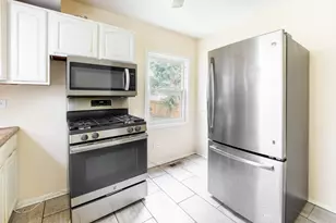 12416 S Princeton Ave, Chicago, IL 60628 - Photo 5
