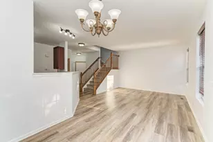 321 Grape Vine Trail, Oswego, IL 60543 - Photo 11
