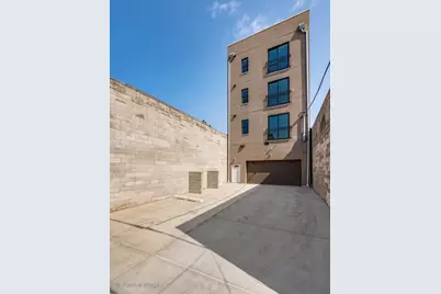 2309 W Belmont Avenue #1, Chicago, IL 60618 - Photo 5