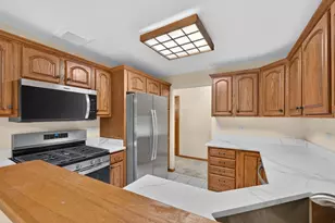 1561 Treeline Ct, Naperville, IL 60565 - Photo 13