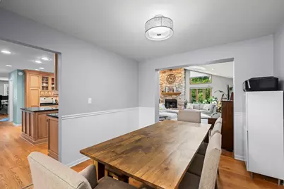 918 S Walnut Avenue, Arlington Heights, IL 60005 - Photo 3