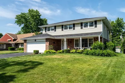 918 S Walnut Avenue, Arlington Heights, IL 60005 - Photo 1