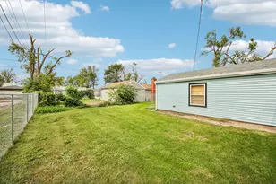 2321 167th St, Hazel Crest, IL 60429 - Photo 23