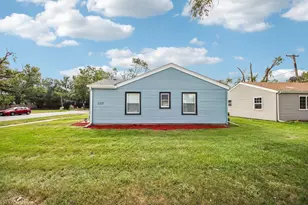 2321 167th St, Hazel Crest, IL 60429 - Photo 5