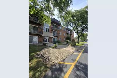 11245 S Harlem Avenue #B1, Worth, IL 60482 - Photo 1