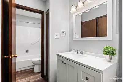 835 Farnham Lane #D, Wheaton, IL 60189 - Photo 11