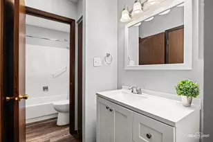 835 Farnham Ln, Wheaton, IL 60189 - Photo 11