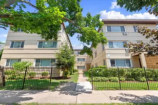6717 N Hermitage Ave, Chicago, IL 60626 - Photo 1