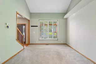485 Spring Ridge Dr, Crystal Lake, IL 60012 - Photo 19
