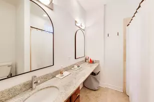 1659 W Addison St, Chicago, IL 60613 - Photo 17