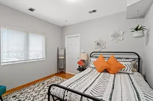 1450 W Webster Ave, Chicago, IL 60614 - Photo 11