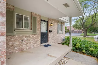 1502 Johnstown Court, Wheaton, IL 60189 - Photo 3