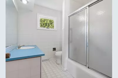 2132 Linden Avenue, Waukegan, IL 60087 - Photo 11