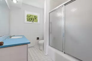 2132 Linden Ave, Waukegan, IL 60087 - Photo 11