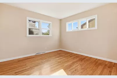 2132 Linden Avenue, Waukegan, IL 60087 - Photo 9