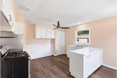 2132 Linden Avenue, Waukegan, IL 60087 - Photo 7