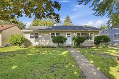 2132 Linden Avenue, Waukegan, IL 60087 - Photo 1