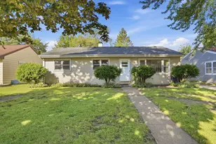 2132 Linden Ave, Waukegan, IL 60087 - Photo 1