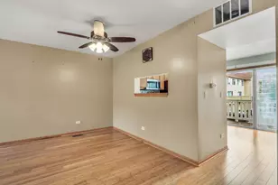 2595 N Augusta Dr, Wadsworth, IL 60083 - Photo 7