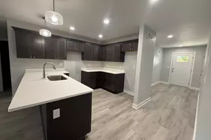 729 Sea Gull Run, Bourbonnais, IL 60914 - Photo 3