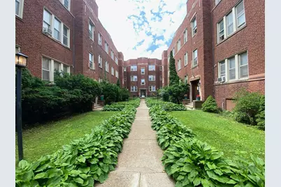 1345 1/2 W Touhy Avenue #1W, Chicago, IL 60626 - Photo 1