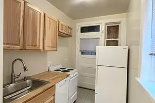 1345 1/2 W Touhy Ave, Chicago, IL 60626 - Photo 7