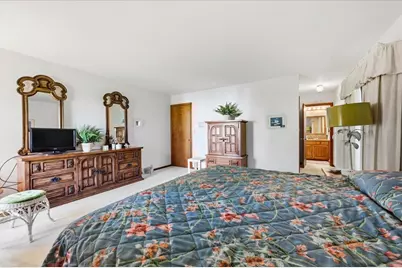 373 Lra Drive, Aurora, IL 60506 - Photo 13