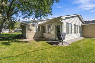 373 L R A Dr, Aurora, IL 60506 - Photo 25