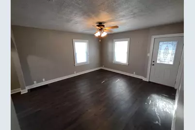 912 Douglas Street, Morris, IL 60450 - Photo 3