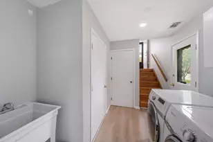 3354 Madison St, Skokie, IL 60076 - Photo 17