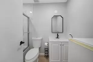 3354 Madison St, Skokie, IL 60076 - Photo 11