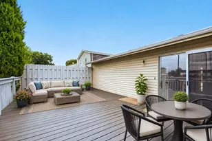 1465 William Clifford Ln, Elk Grove Village, IL 60007 - Photo 35