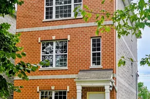 304 N Parkside Ave, Chicago, IL 60644 - Photo 3