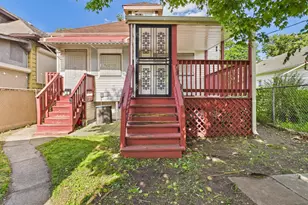 7826 S Paxton Ave, Chicago, IL 60649 - Photo 29