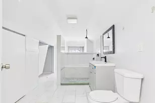 7826 S Paxton Ave, Chicago, IL 60649 - Photo 21