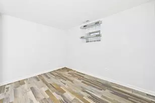 7826 S Paxton Ave, Chicago, IL 60649 - Photo 27