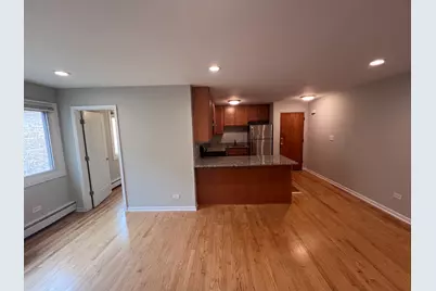 2036 W Foster Avenue #B2, Chicago, IL 60625 - Photo 7