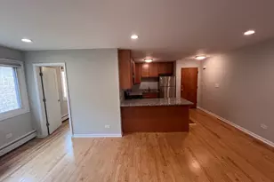 2036 W Foster Ave, Chicago, IL 60625 - Photo 7