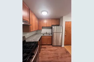 2036 W Foster Avenue #B2, Chicago, IL 60625 - Photo 5