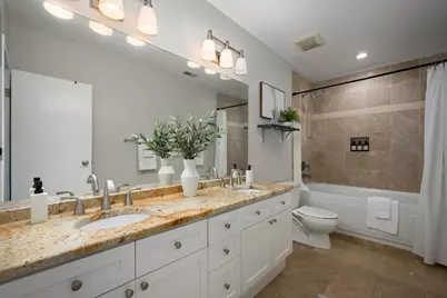 2333 W St. Paul Avenue #200, Chicago, IL 60647 - Photo 21