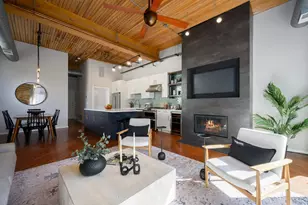 2333 W St Paul Ave, Chicago, IL 60647 - Photo 3