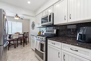 490 Tahoe Cir Dr, Wheeling, IL 60090 - Photo 13