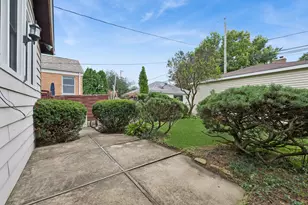 6219 N Kedvale Ave, Chicago, IL 60646 - Photo 19